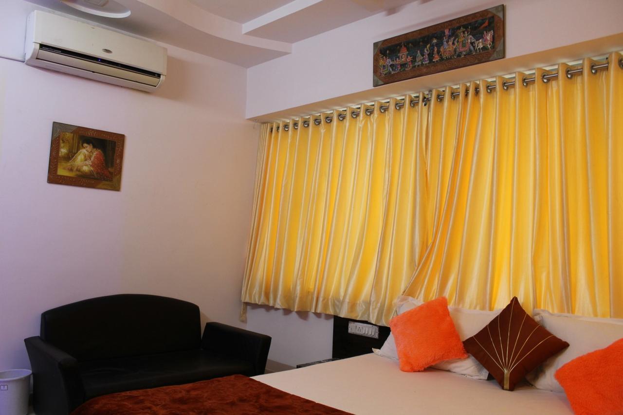Hotel Kum Kum Adalaj Экстерьер фото