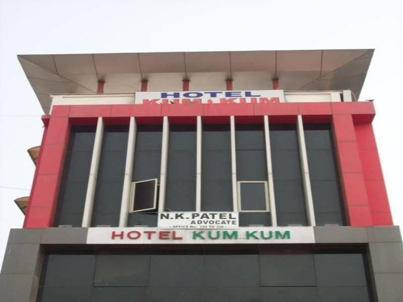 Hotel Kum Kum Adalaj Экстерьер фото
